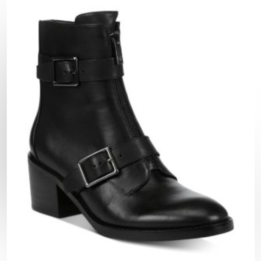 Donald Pliner Women's Dustin Zip-Up Booties
Black Silver Moto
Size 8
